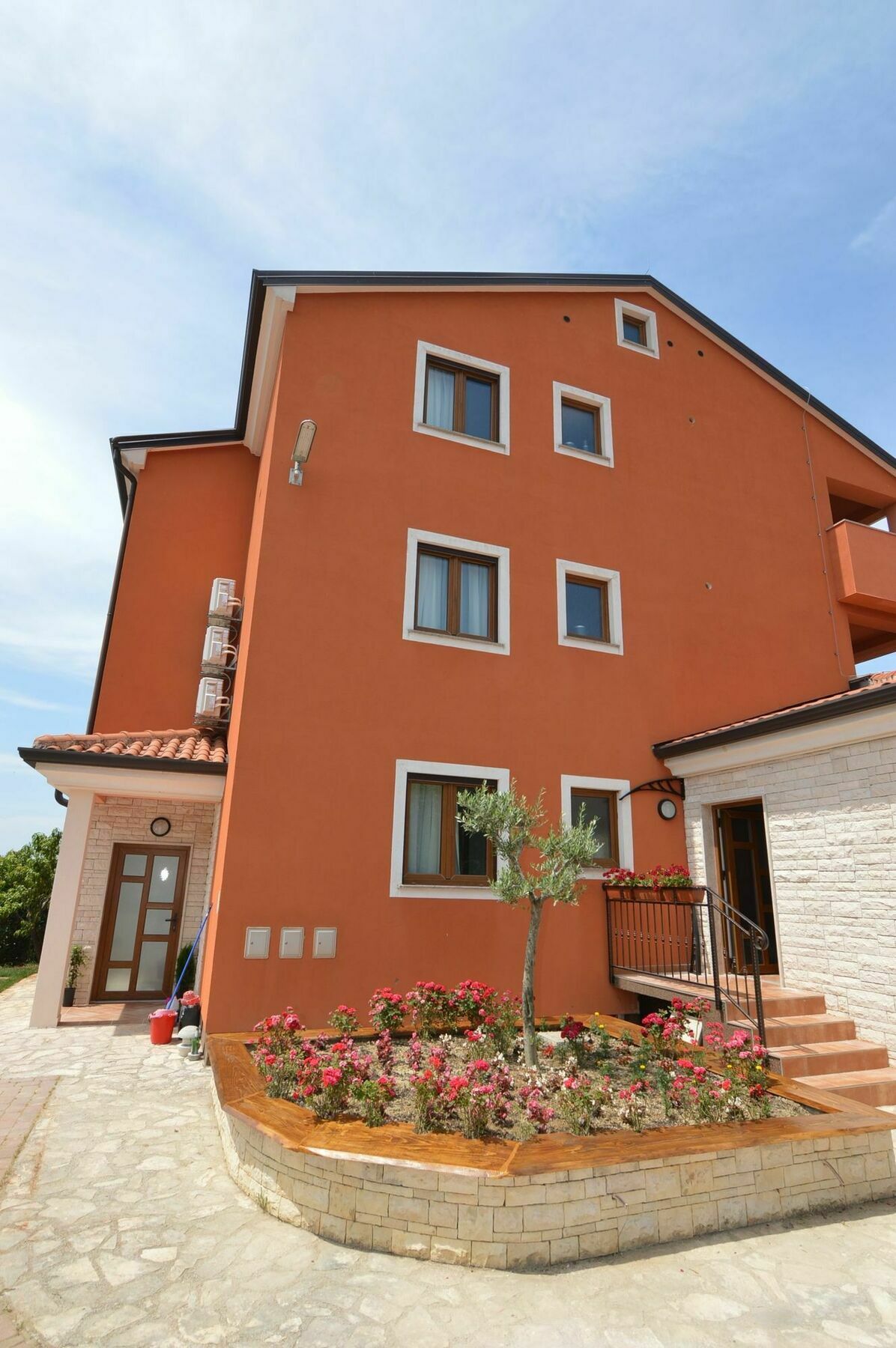 Hotel Natura Vilanija Exterior photo